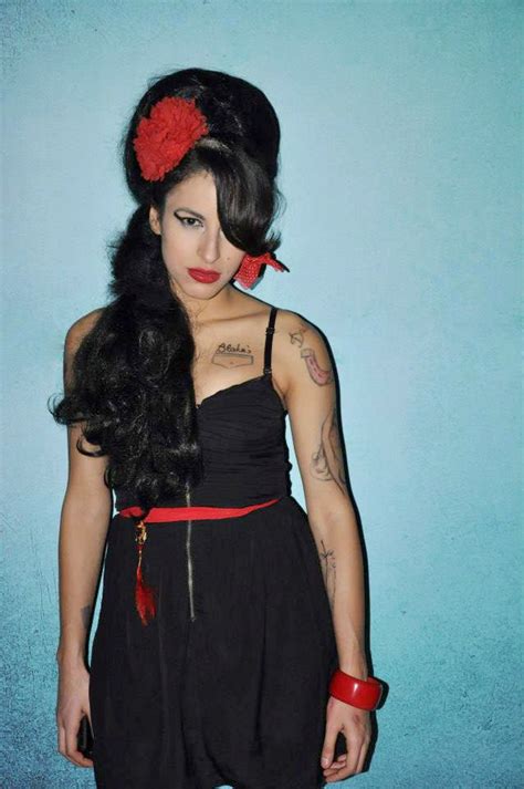 amy winehouse nip slip|Free and easy Amy Winehouse looks the picture of health as she。